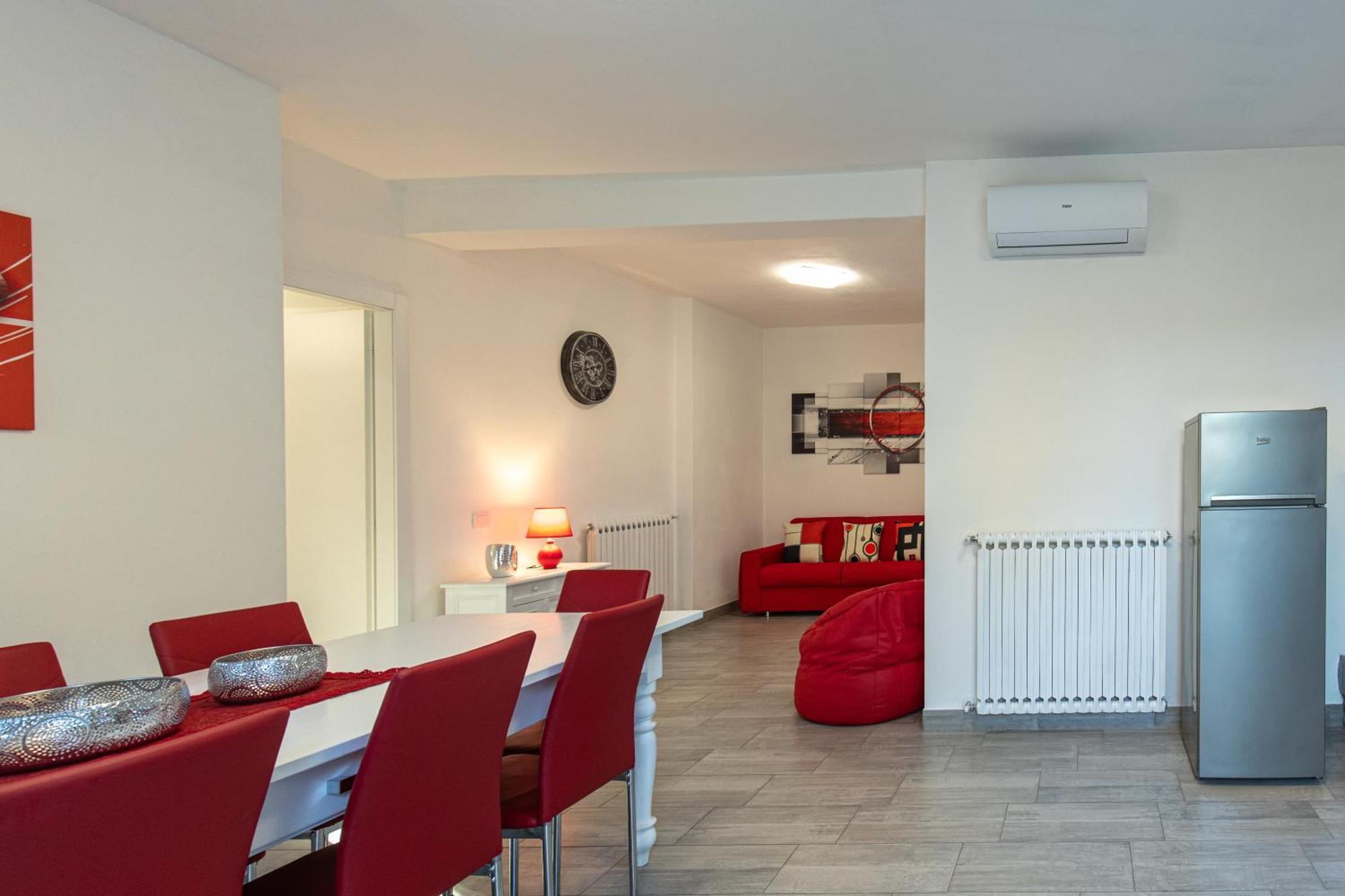Red Carpet Apartment กัสเตลนูโอโว เดล การ์ดา ภายนอก รูปภาพ